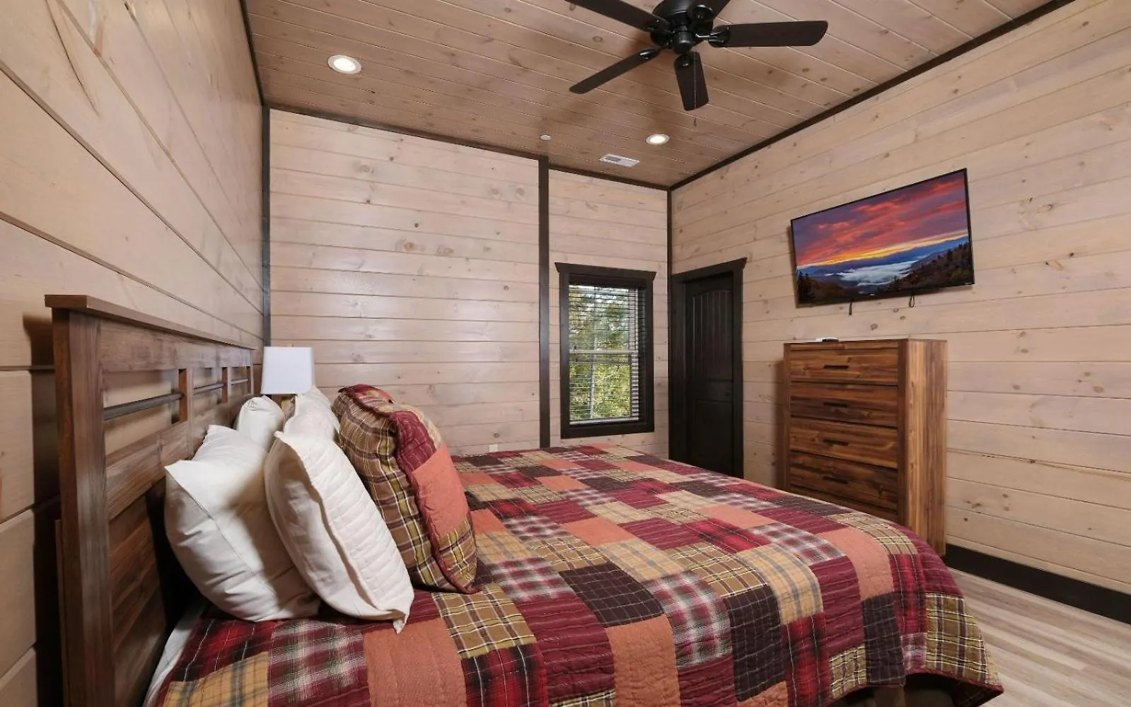 Paradise Mountain Retreat Villa Pigeon Forge