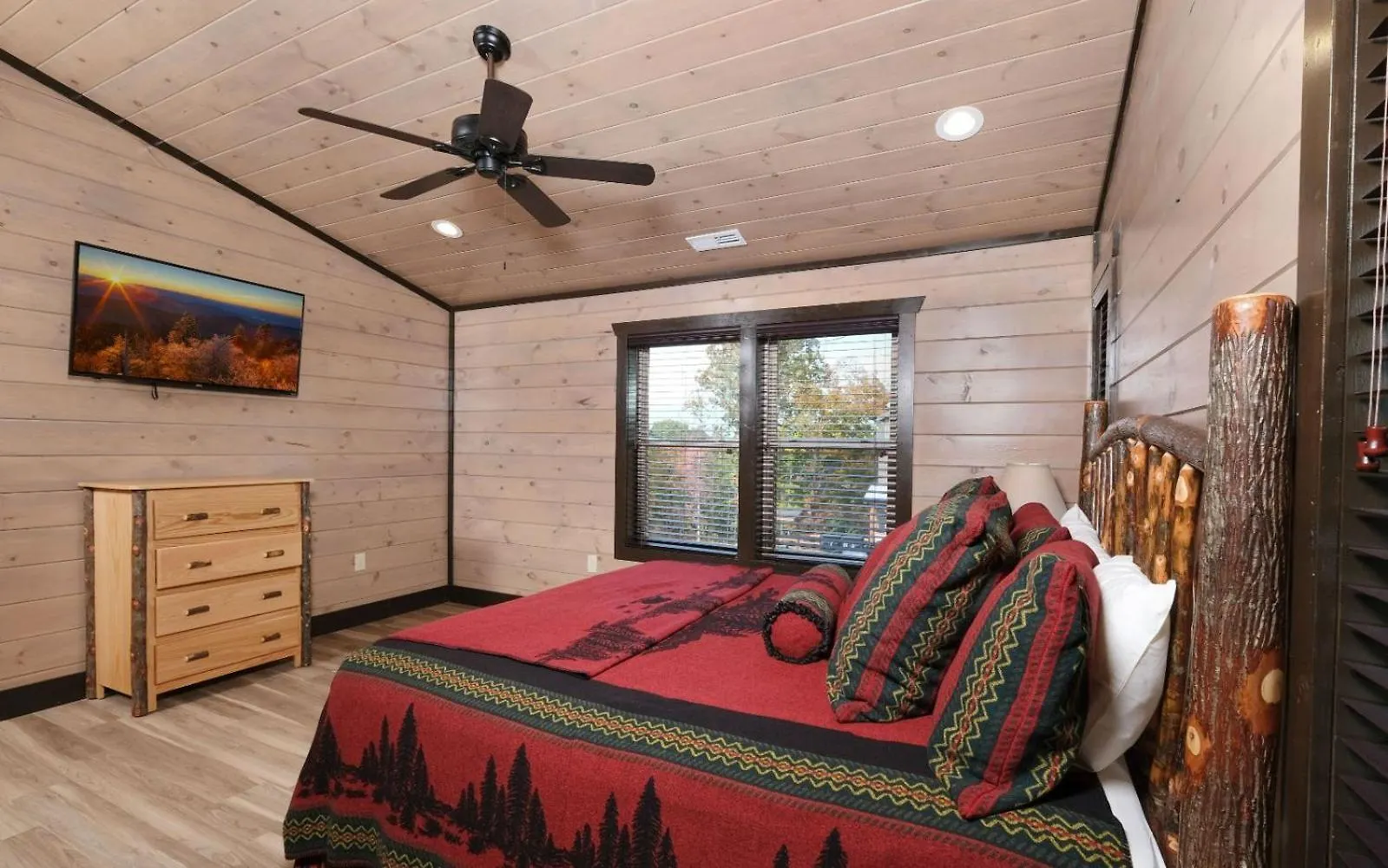 Paradise Mountain Retreat Villa Pigeon Forge