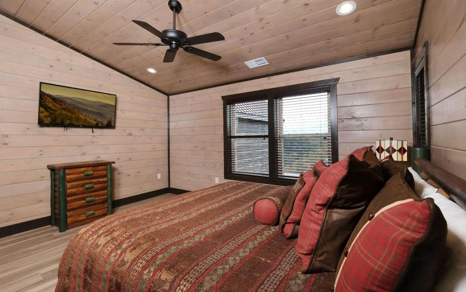 Paradise Mountain Retreat Villa Pigeon Forge