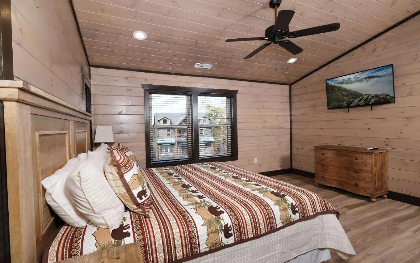 Villa Paradise Mountain Retreat Pigeon Forge