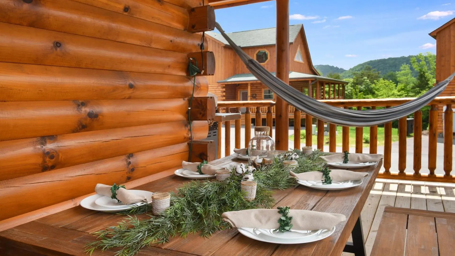 Holiday home Walk To Parkway - Indoor Pool - Treehouse Loft Ps5 *