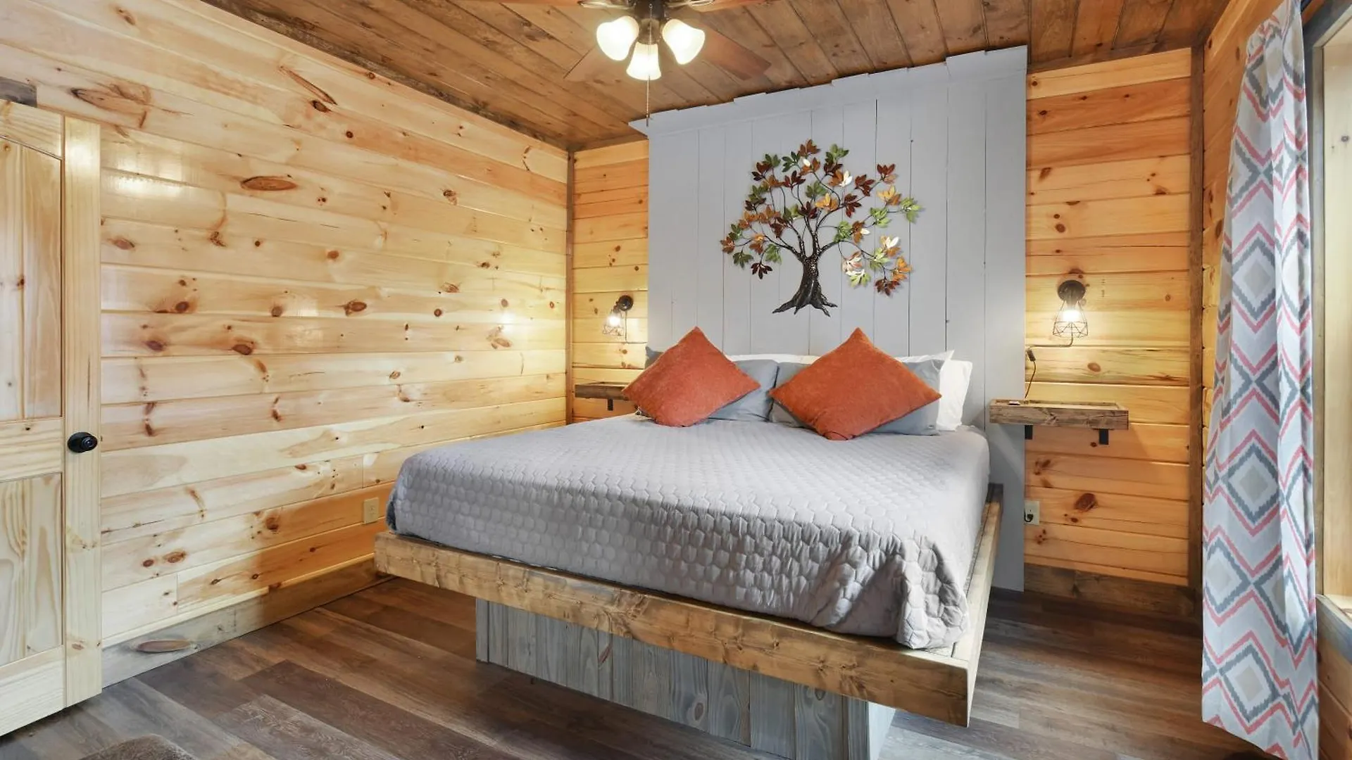 Walk To Parkway - Indoor Pool - Treehouse Loft Ps5 Holiday home Pigeon Forge