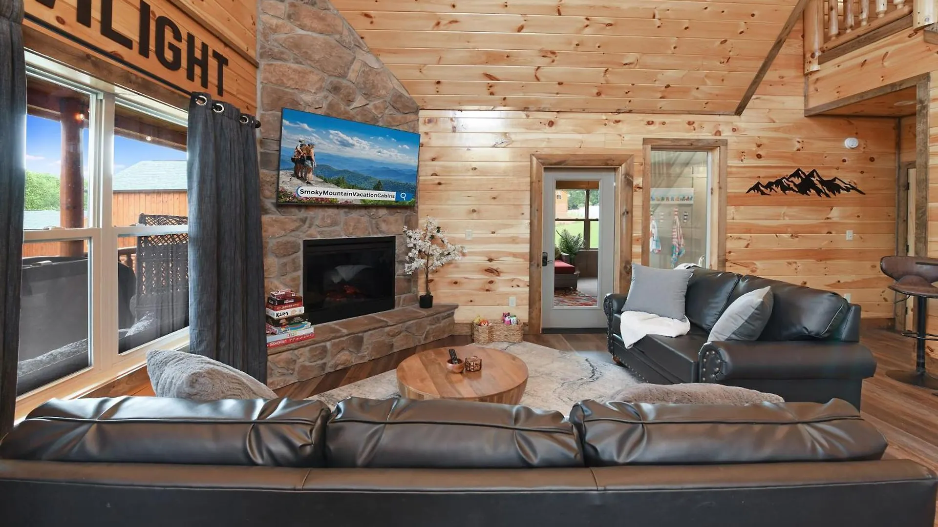 Walk To Parkway - Indoor Pool - Treehouse Loft Ps5