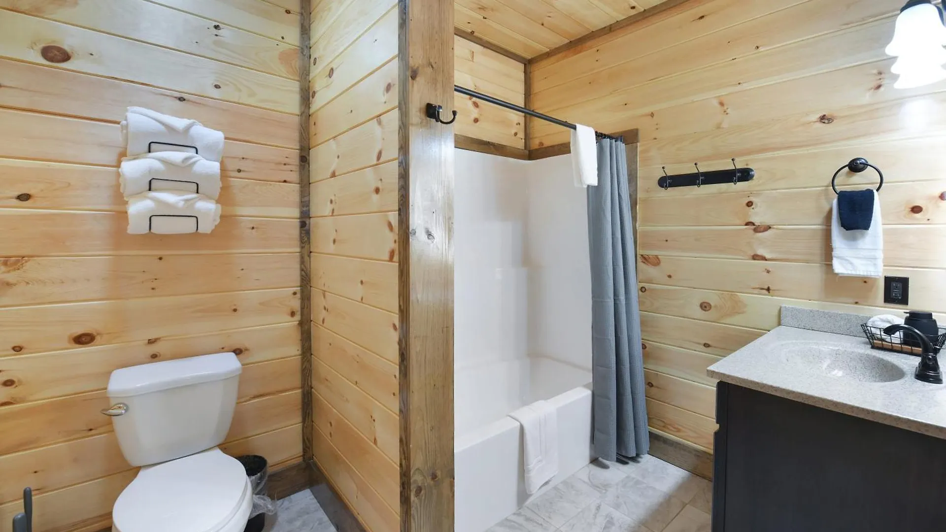 Holiday home Walk To Parkway - Indoor Pool - Treehouse Loft Ps5 Pigeon Forge