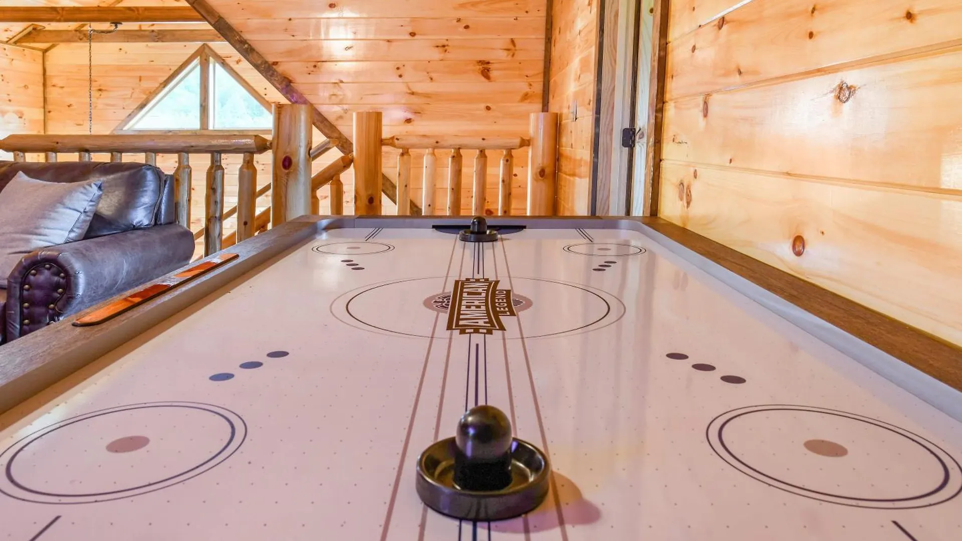 Walk To Parkway - Indoor Pool - Treehouse Loft Ps5 Holiday home Pigeon Forge