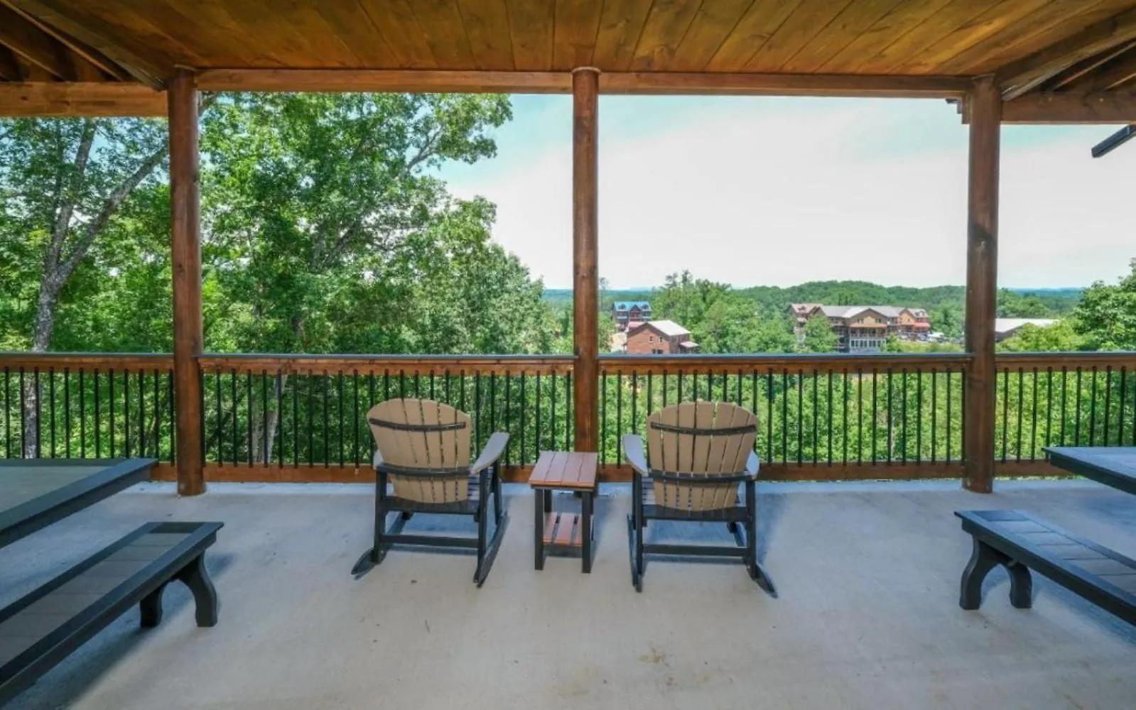 Hibernation Wonderland Villa Pigeon Forge