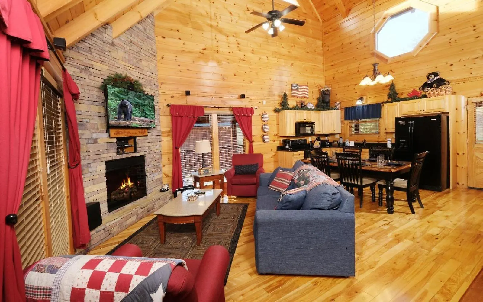American Bear Villa Pigeon Forge