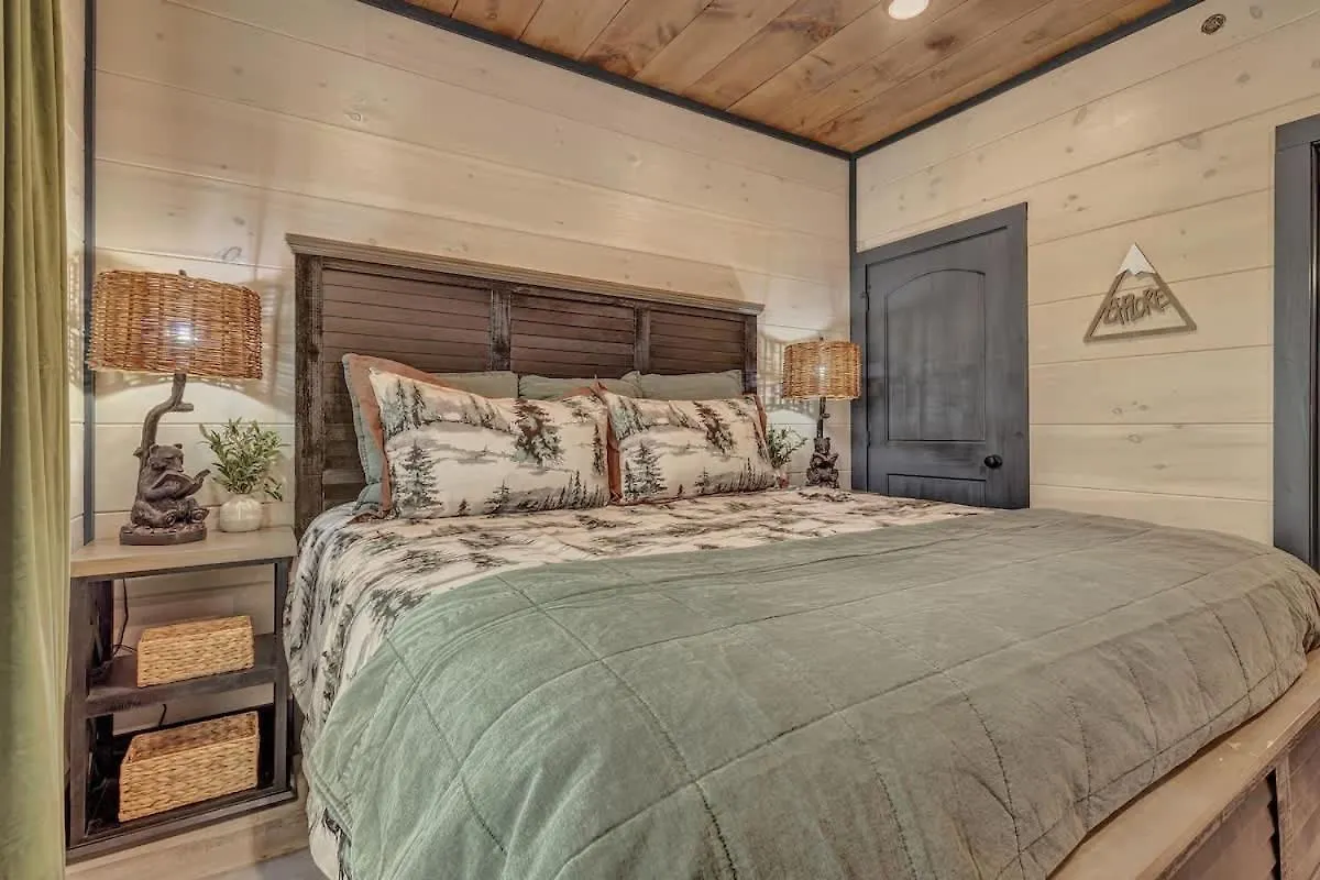 Mountain Plunge Holiday home *