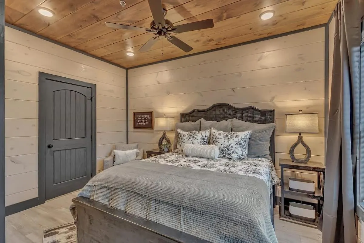 Mountain Plunge Holiday home