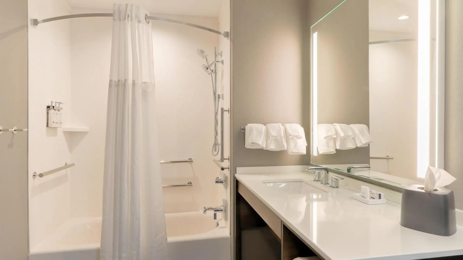 Staybridge - Smoky Mtns By Ihg Resort