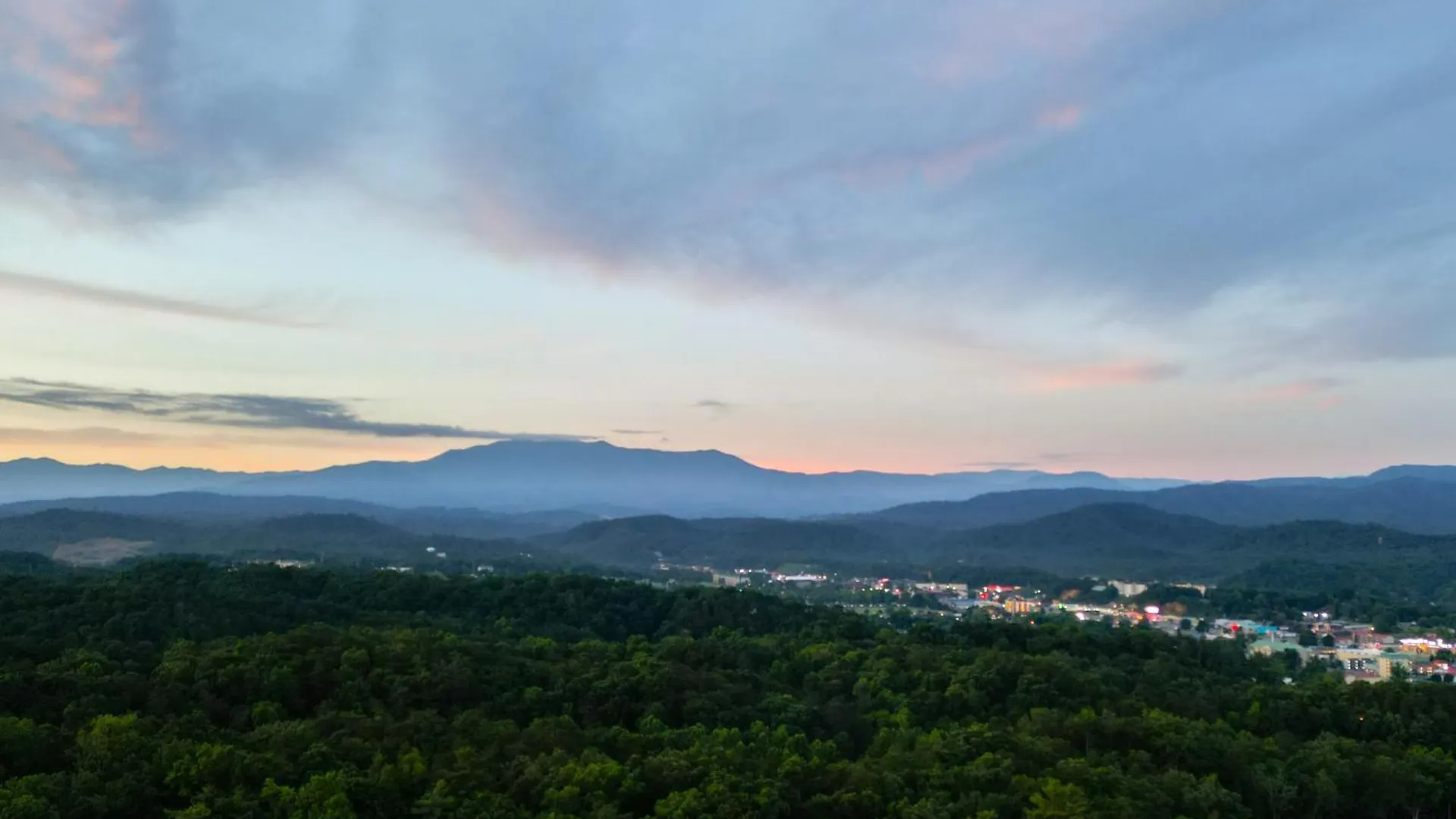 Staybridge - Smoky Mtns By Ihg Resort