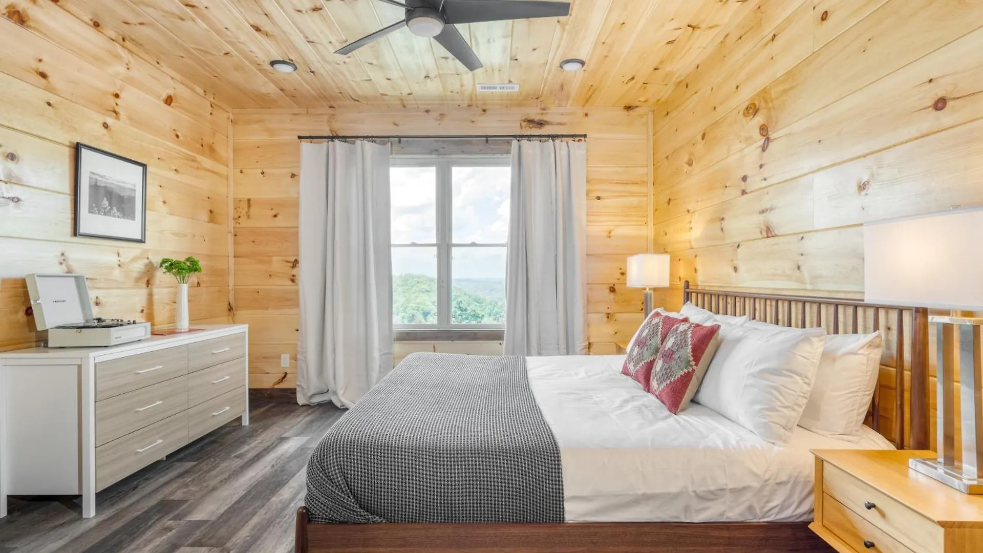 Holiday home Duval By Avantstay 10min To Dt W Indoor Pool Hot Tub Amazing Views Pigeon Forge