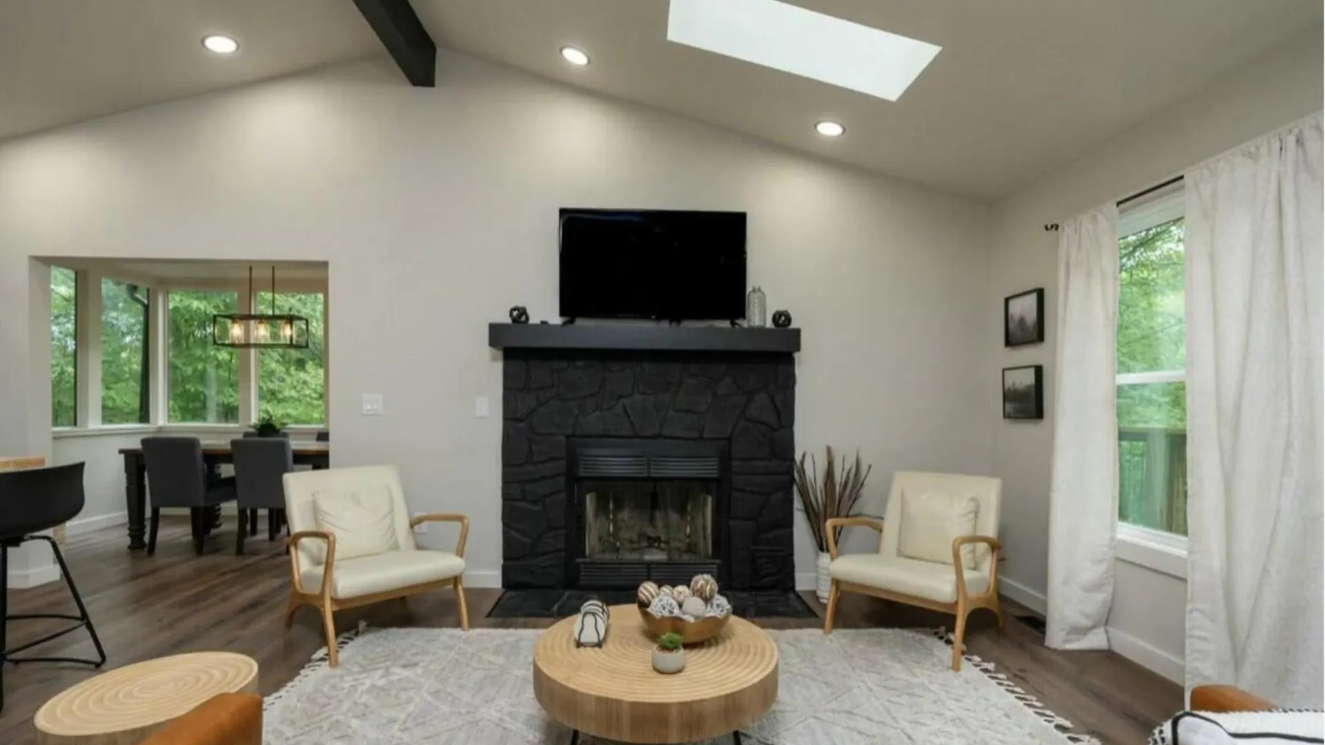 Modern Mountain Hideaway-secluded, Close To Town Holiday home *