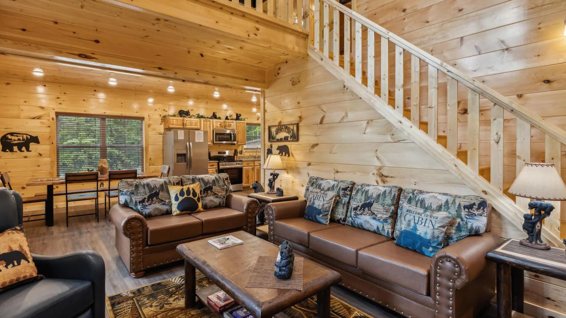 On Blackbeary Hill A Cozy 3 Bedroom Perfect For A Getaway In An Enchanting Forest Setting Pigeon Forge