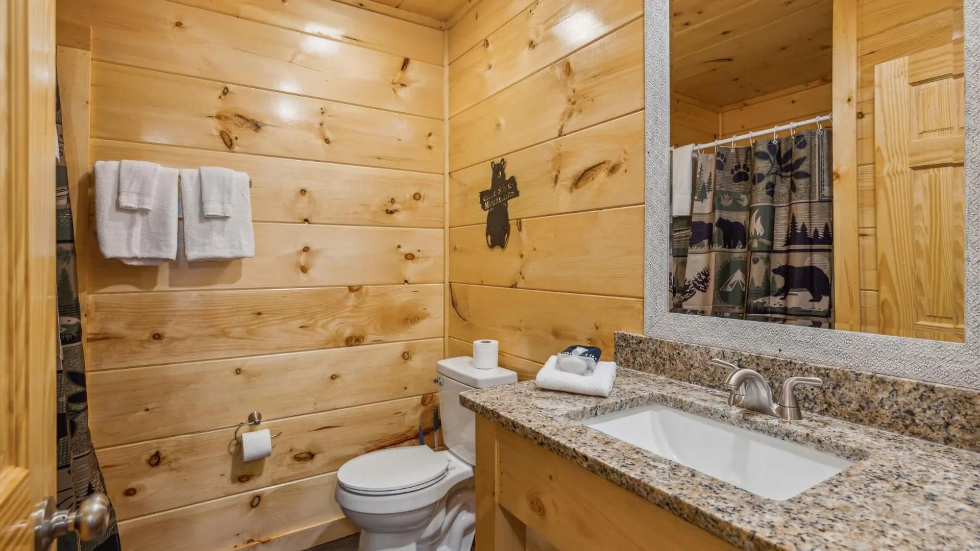 Holiday home On Blackbeary Hill A Cozy 3 Bedroom Perfect For A Getaway In An Enchanting Forest Setting