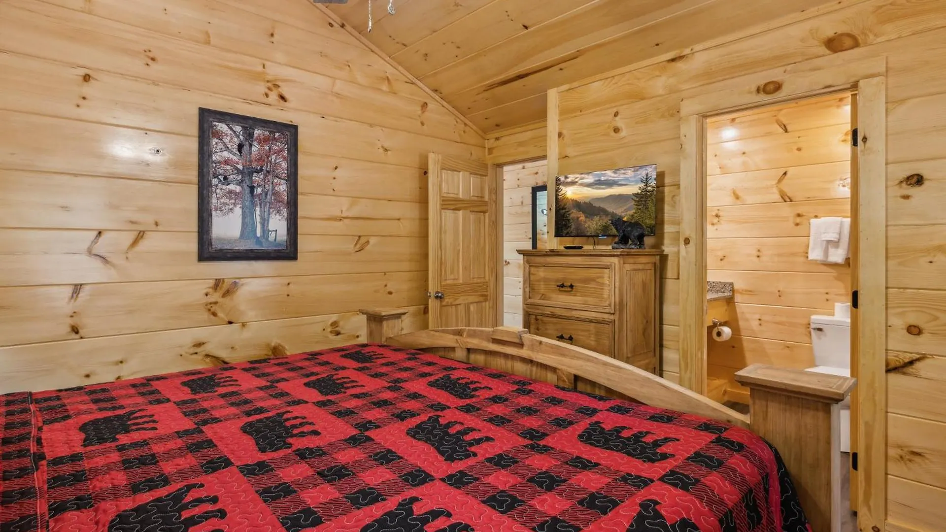 On Blackbeary Hill A Cozy 3 Bedroom Perfect For A Getaway In An Enchanting Forest Setting Holiday home *