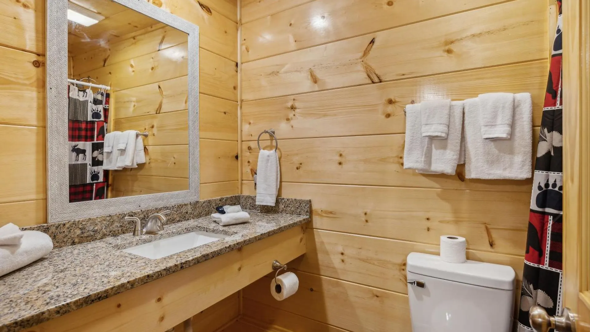 On Blackbeary Hill A Cozy 3 Bedroom Perfect For A Getaway In An Enchanting Forest Setting