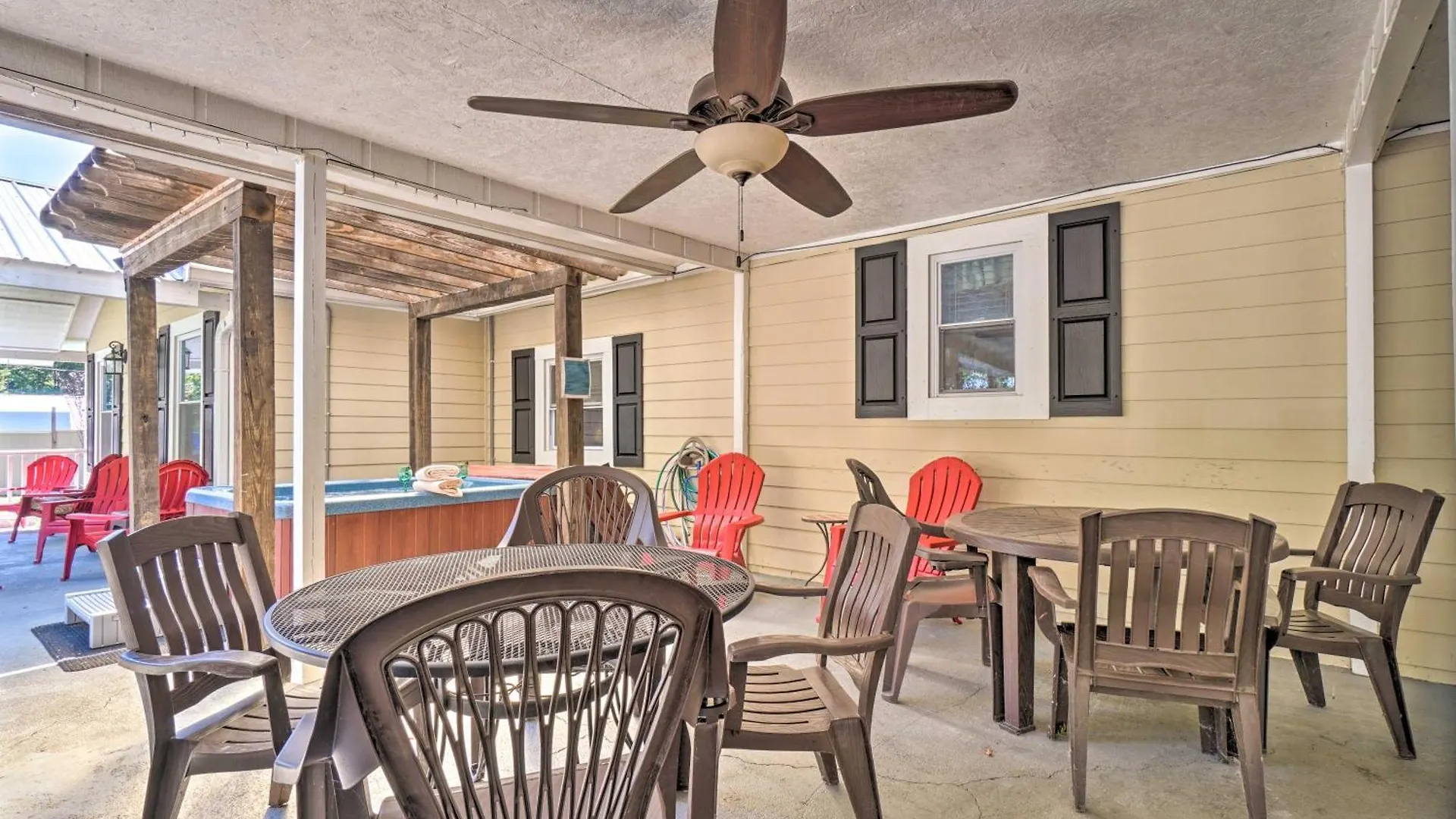 By Dollywood With Private Pool! Holiday home Pigeon Forge