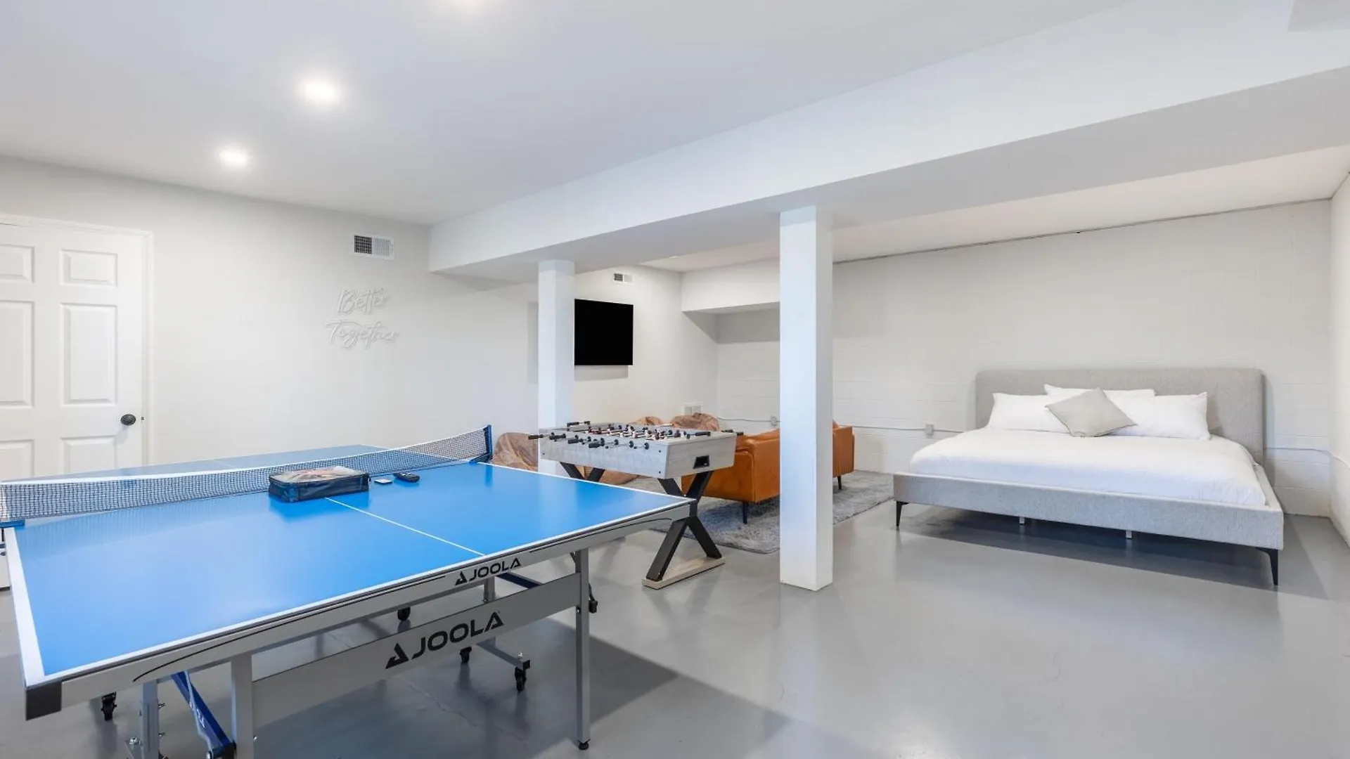 Dudley Ii By Avantstay Comfortable W Hot Tub Views