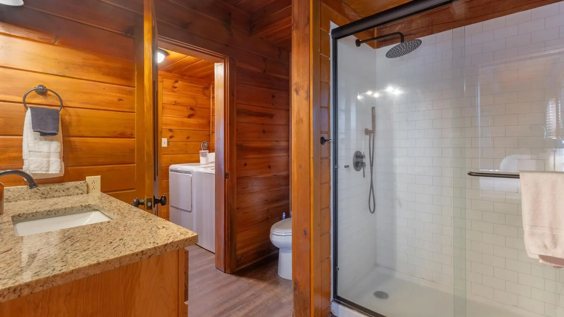 Dudley Ii By Avantstay Comfortable W Hot Tub Views * Pigeon Forge
