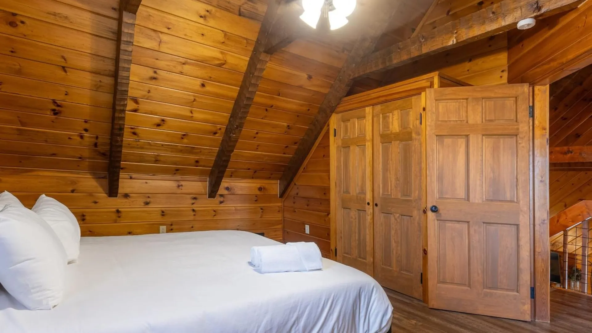 Dudley Ii By Avantstay Comfortable W Hot Tub Views *