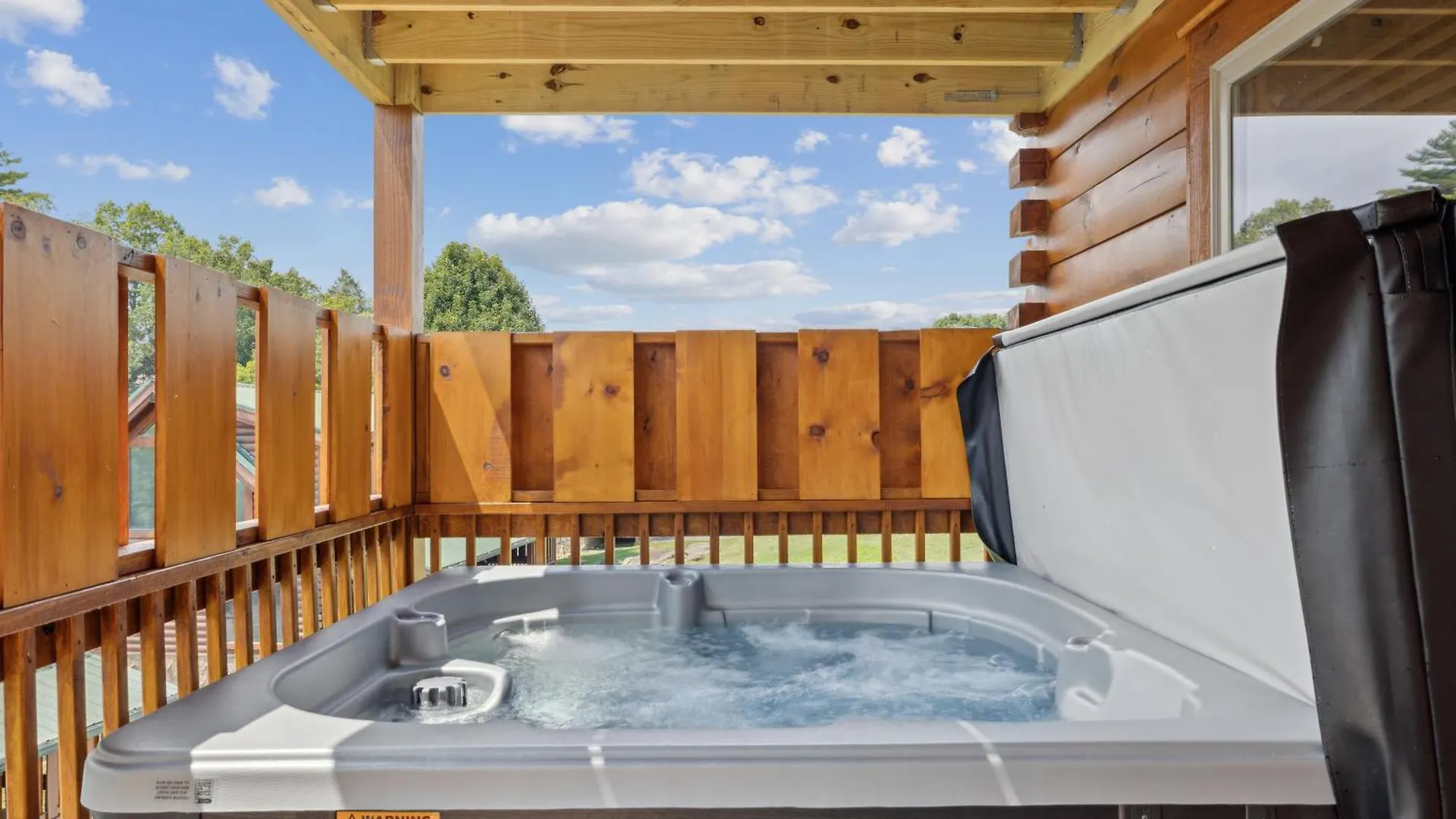 Are My Sunshine - 3 Bedroom - Downtown Pigeon Forge!! *