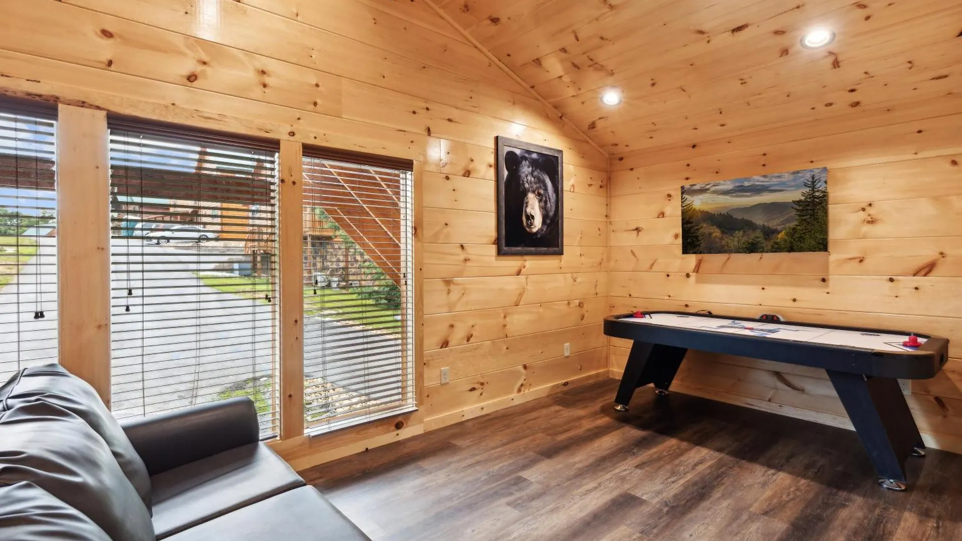 Amazing Grace - Newly Built - 3 Bedroom - Less Than 2 Miles From The Island Holiday home *