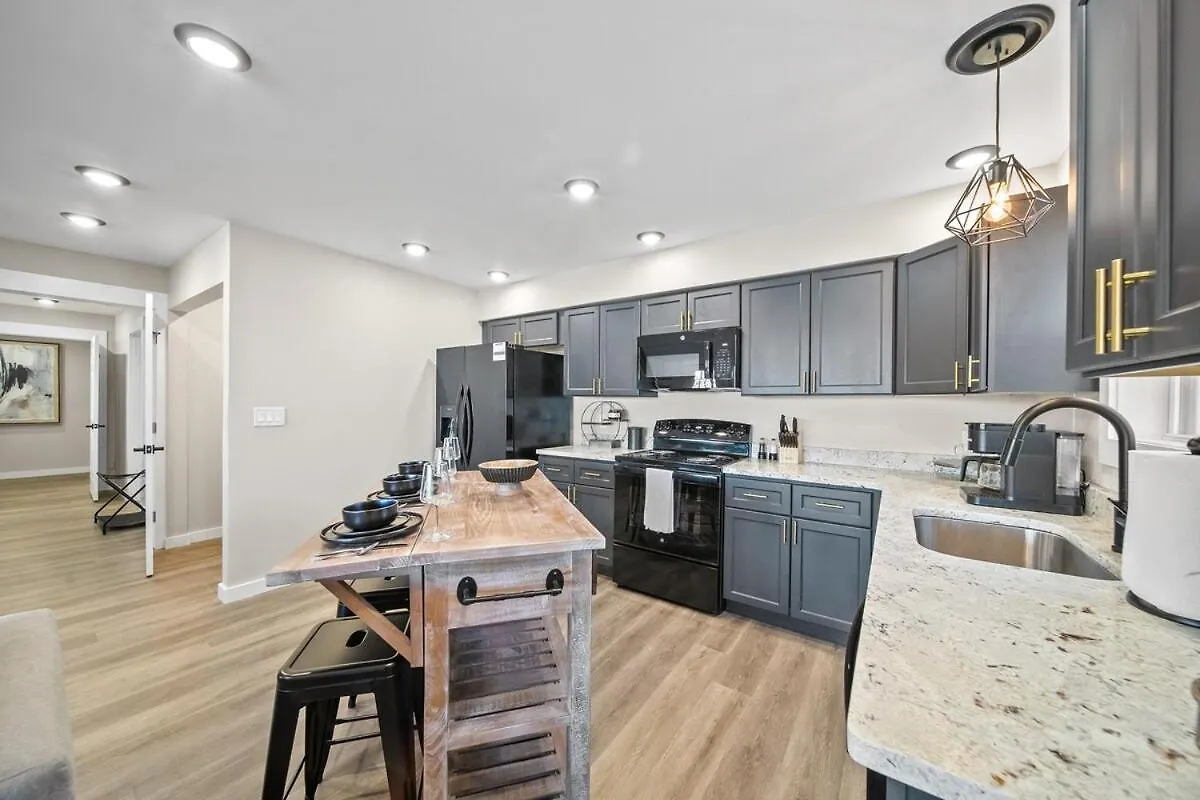 Lux Cabin, Indoor Heated Pool, Hot Tub, Arcades, Close To Dollywood *