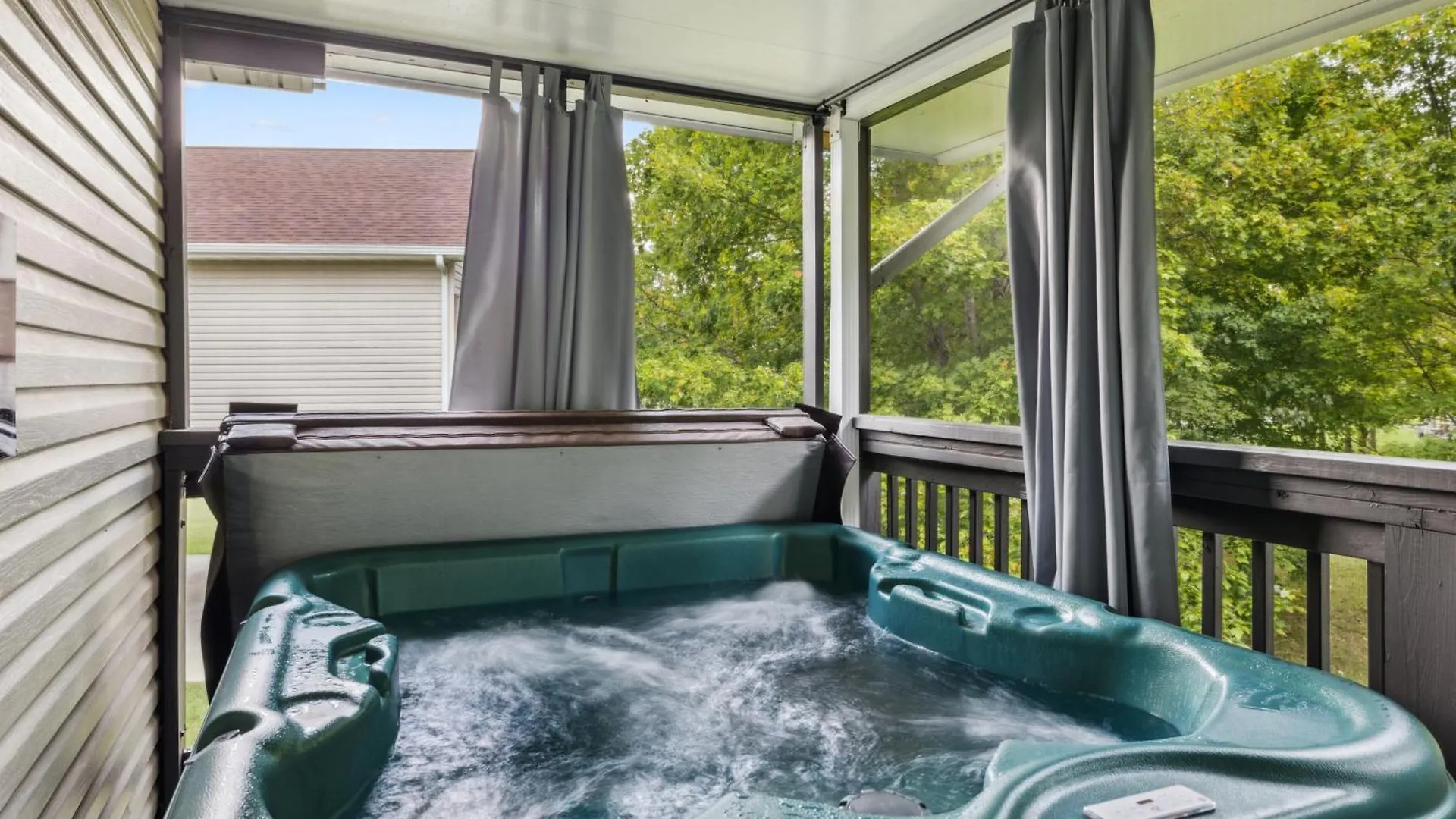 Charming 2 Bed Oasis With River Access Hot Tub And Outdoor Fun Sleeps 6 Comfortably Pigeon Forge