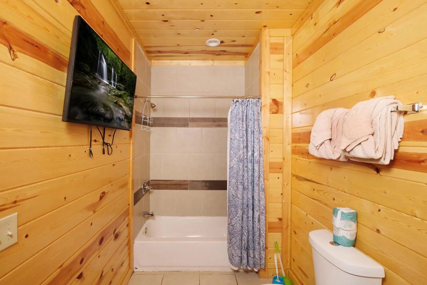 Pet Friendly 5br Indoor Pool Gameroom Theater
