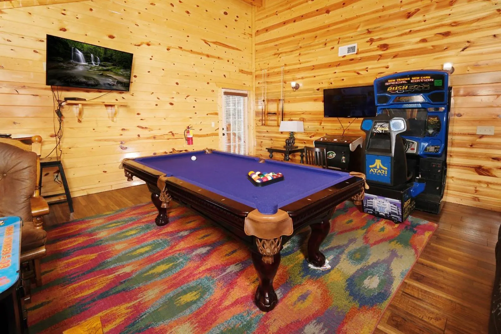 Pet Friendly 5br Indoor Pool Gameroom Theater Holiday home *