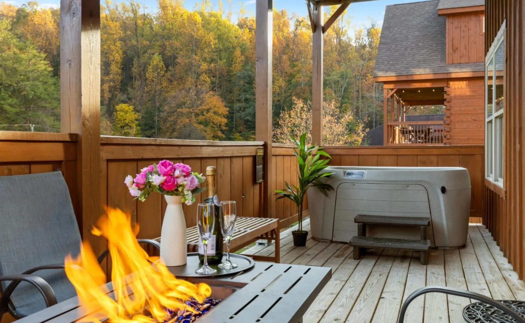 Enchanted Forest Hideaway By Ghosal Luxury Chalet Pigeon Forge
