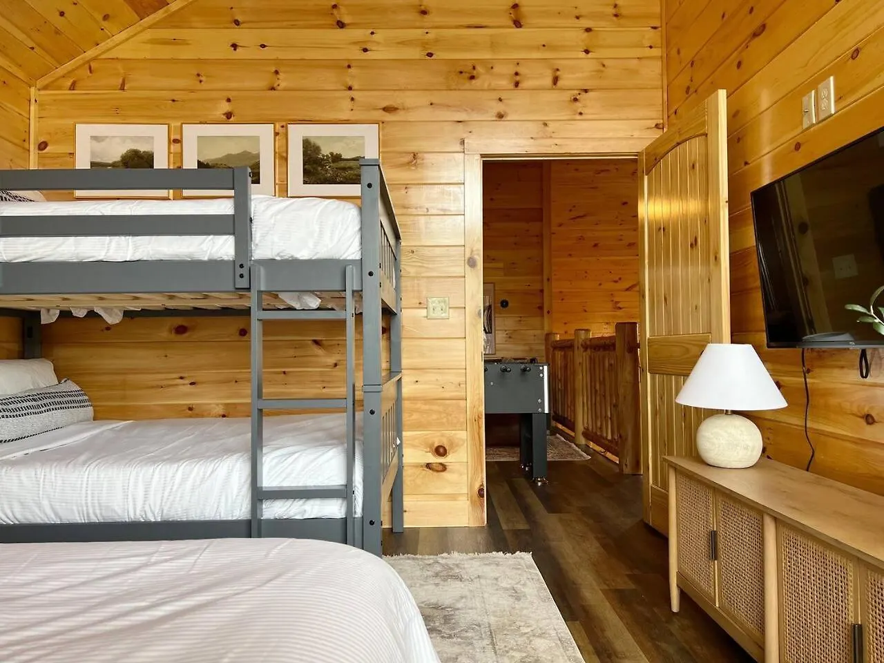 Splendid 2cabins Sleeps 28 Pool Hot Tub * Pigeon Forge
