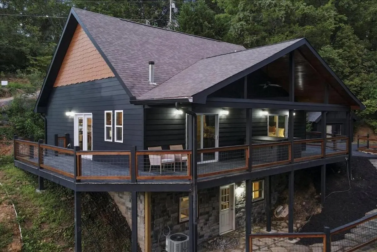 Modern Retreat Holiday home
