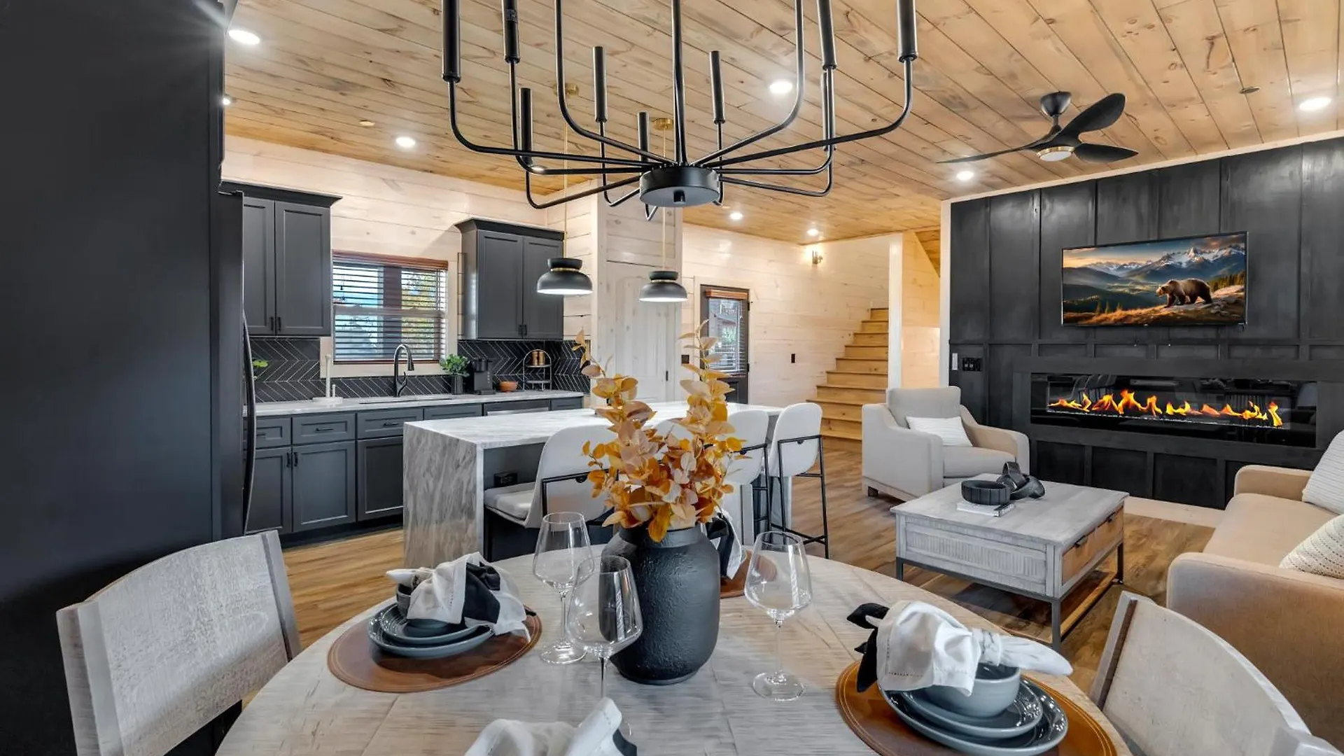 New Luxury With Indoor Pool, Hot Tub, & Theater * 鸽子谷