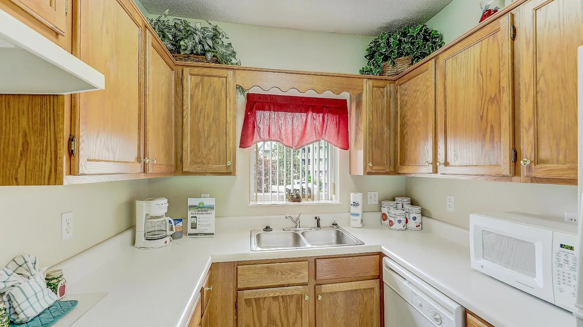 Whispering Pines 424 Apartment *
