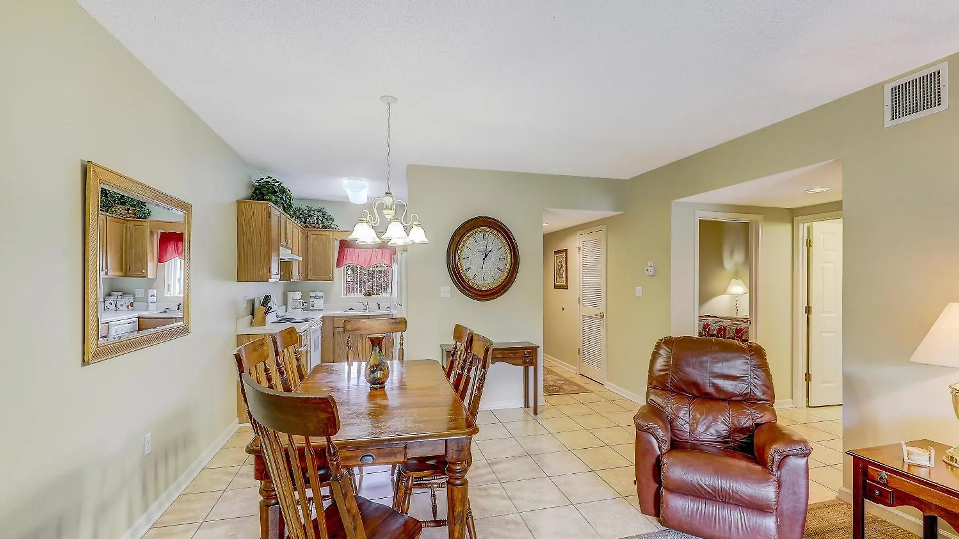 Whispering Pines 424 Apartment *