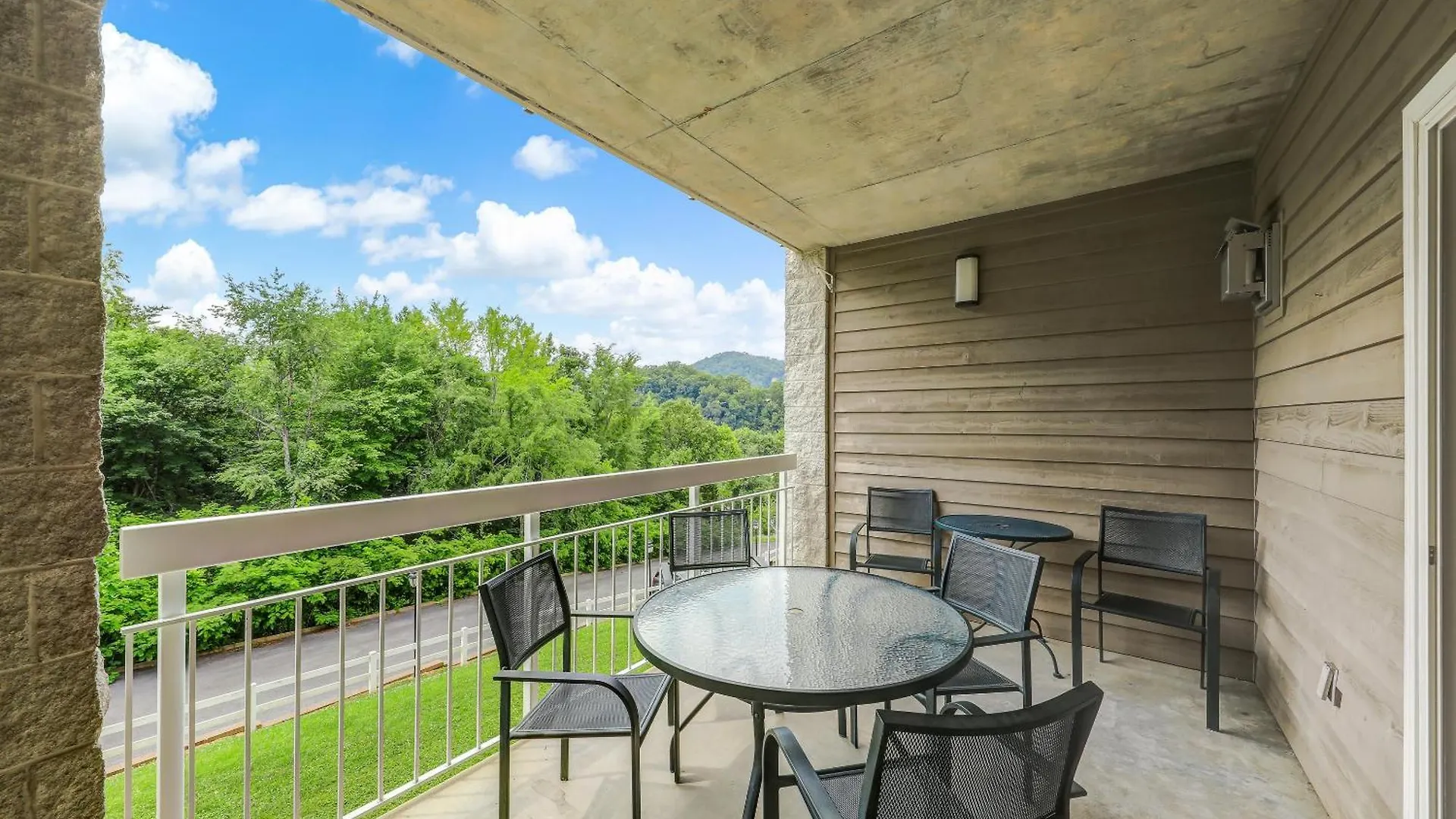 Whispering Pines 424 Apartment Pigeon Forge