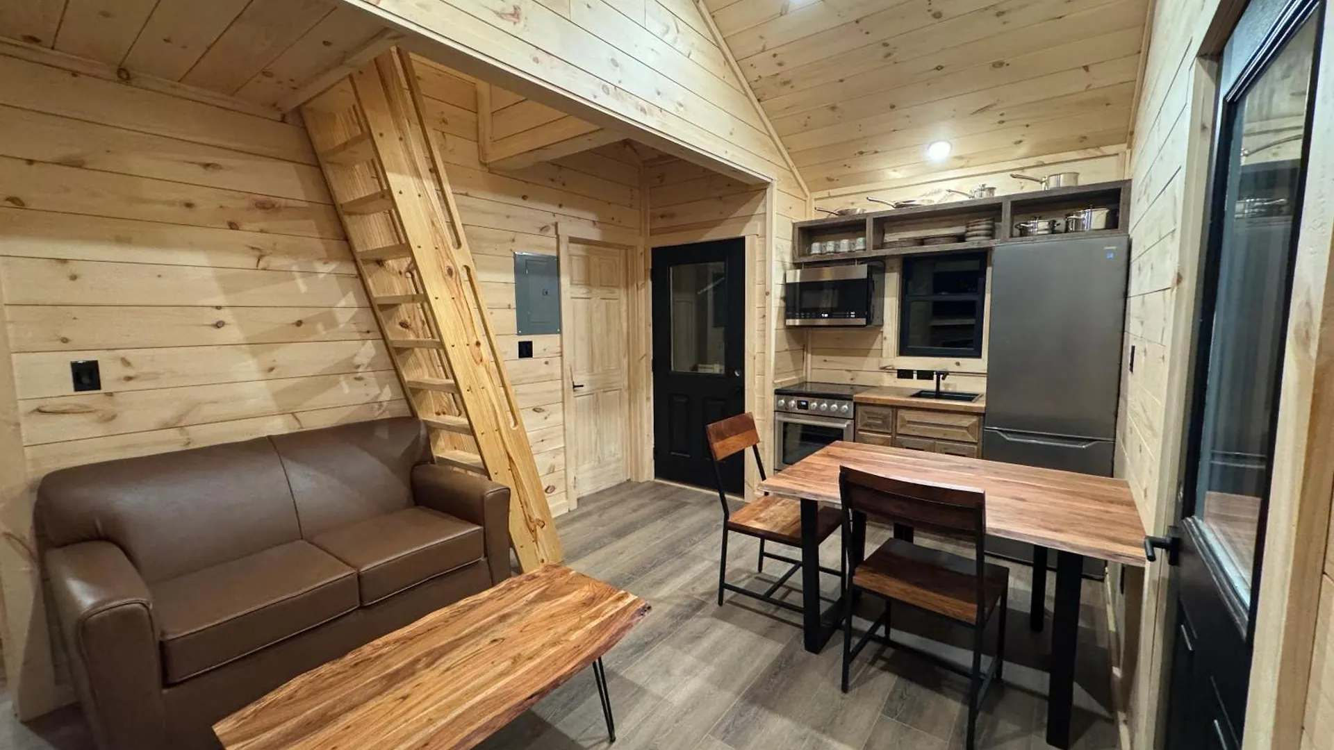 Treelodges By Little Forge * Pigeon Forge