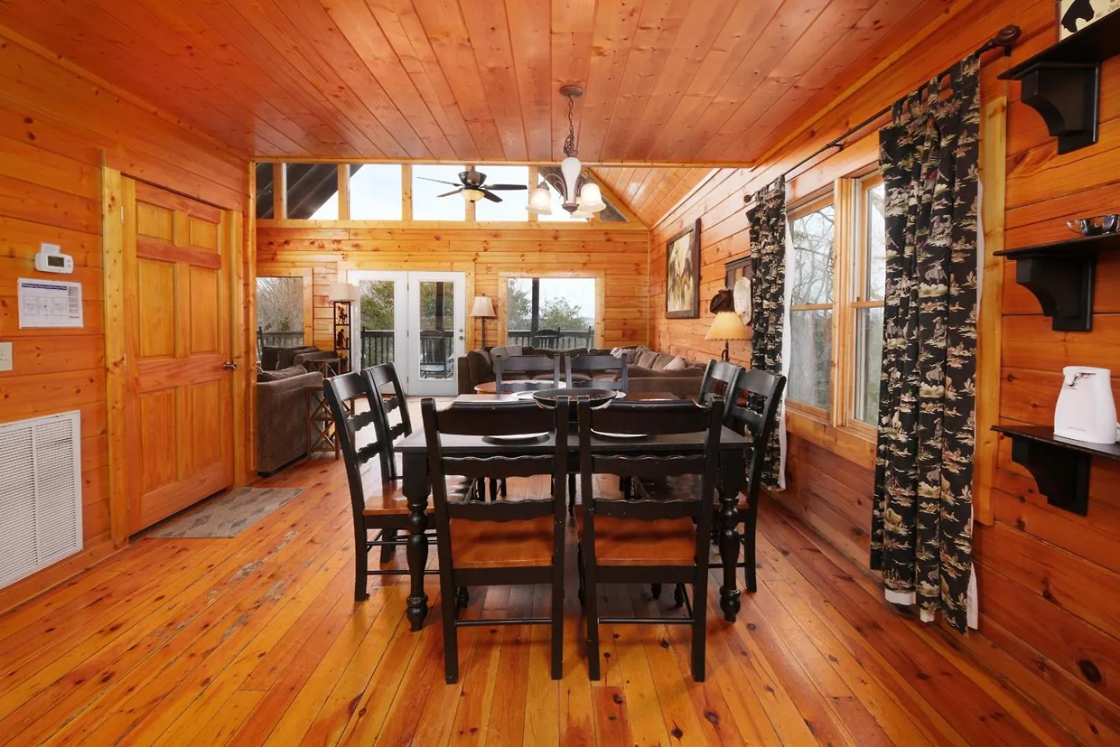 Spacious 5br 8 Min To Dollywood Hot Tub Views Free Attraction Tickets Holiday home *