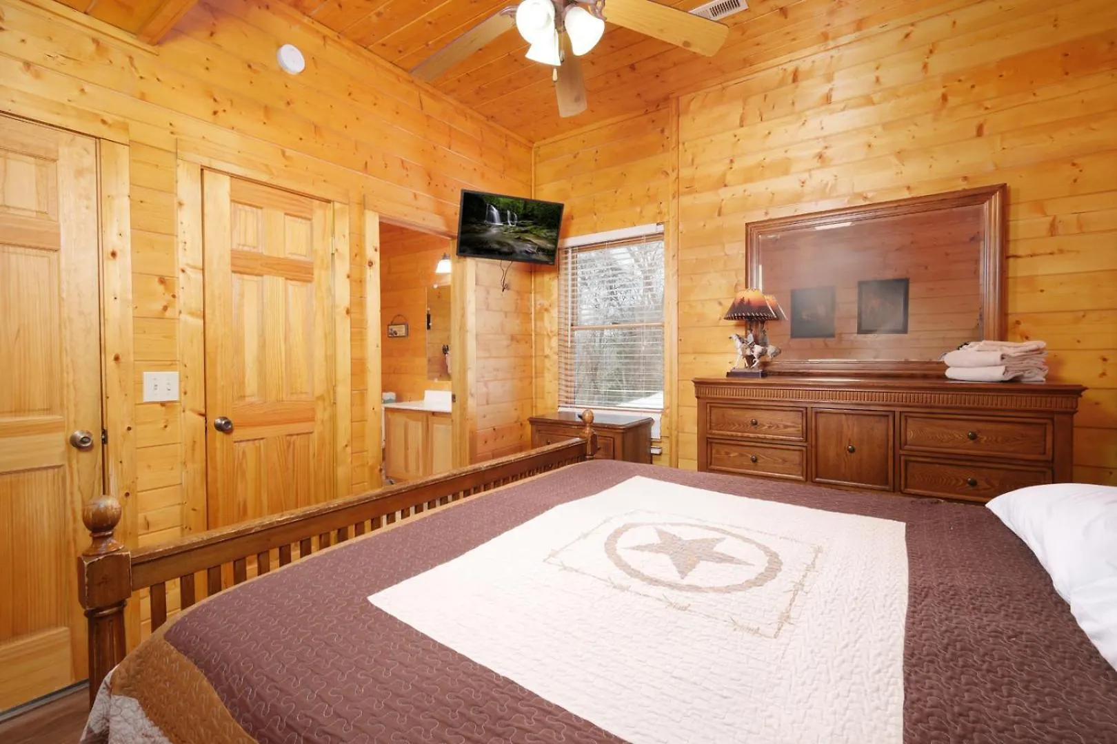 Holiday home Spacious 5br 8 Min To Dollywood Hot Tub Views Free Attraction Tickets *