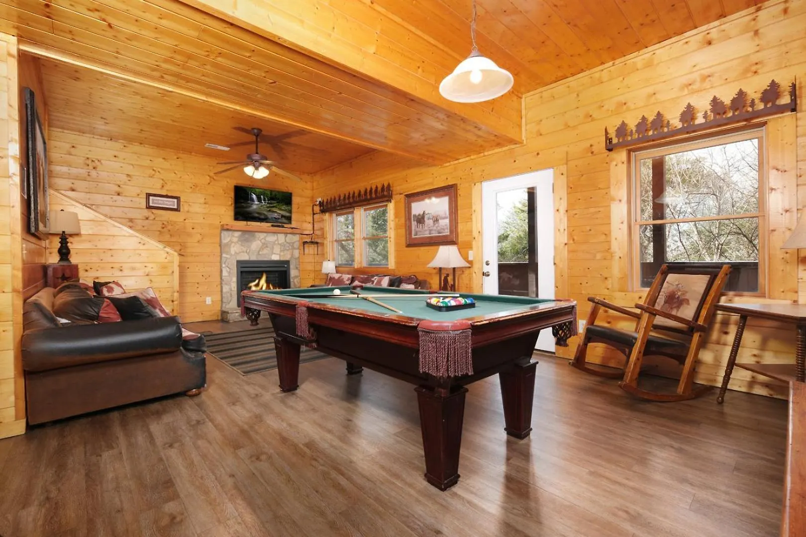 Spacious 5br 8 Min To Dollywood Hot Tub Views Free Attraction Tickets *