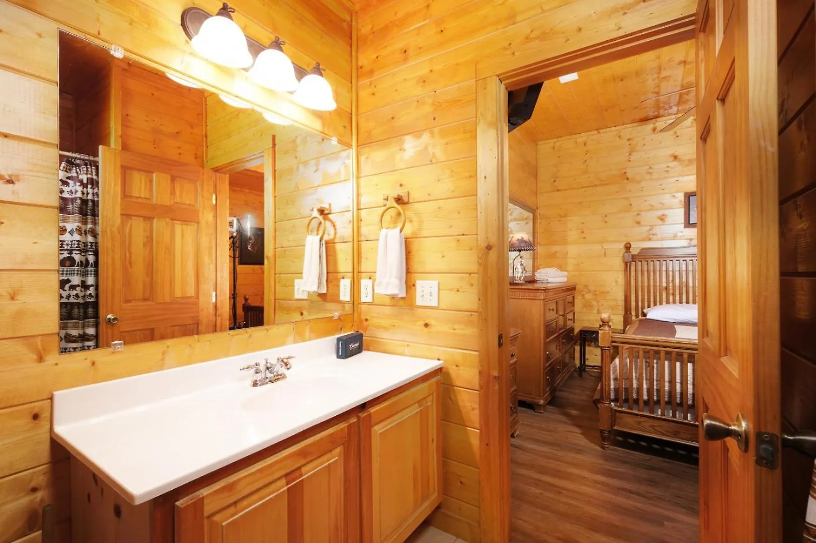 Spacious 5br 8 Min To Dollywood Hot Tub Views Free Attraction Tickets Holiday home *