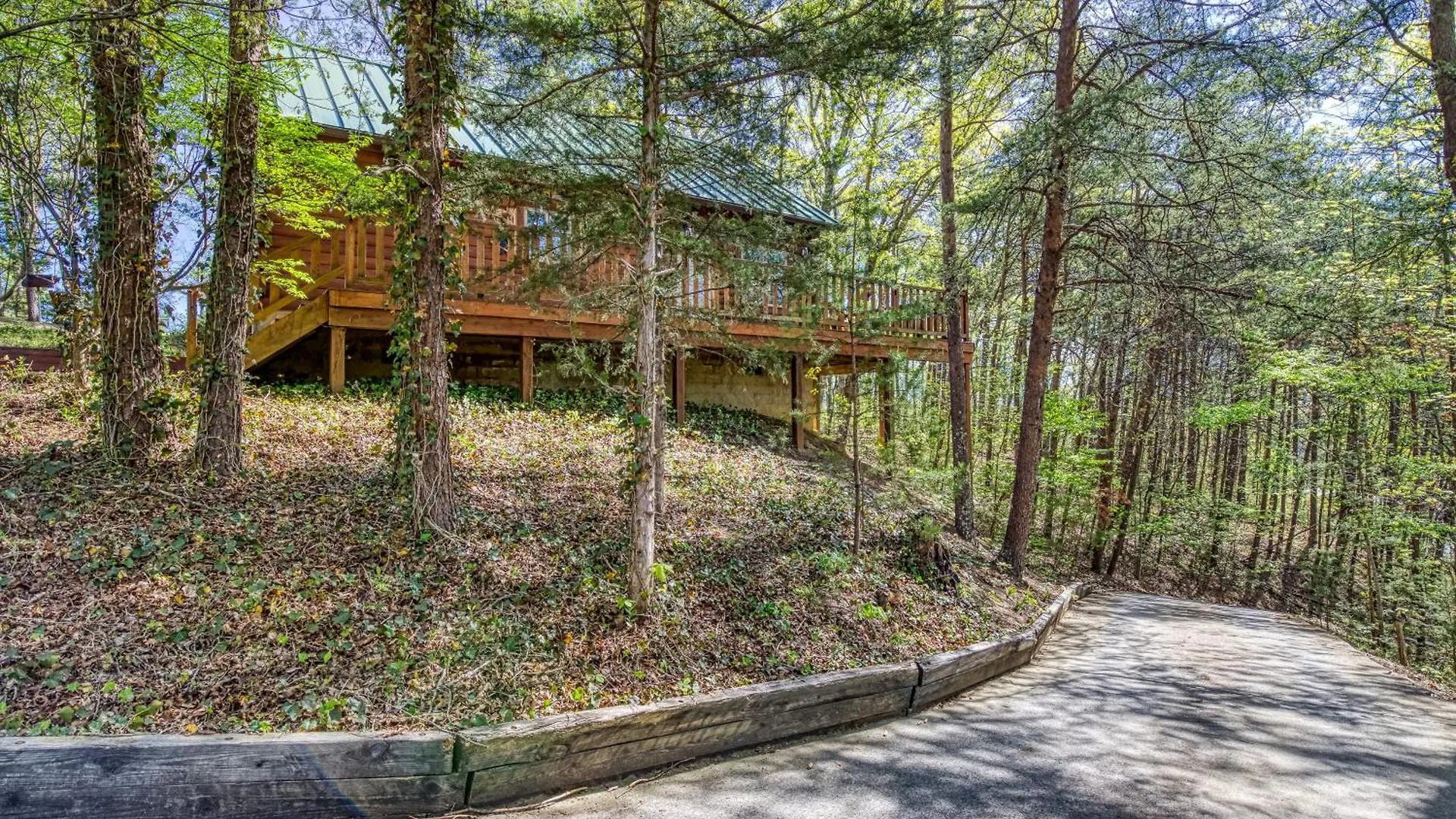 Cedar * Pigeon Forge