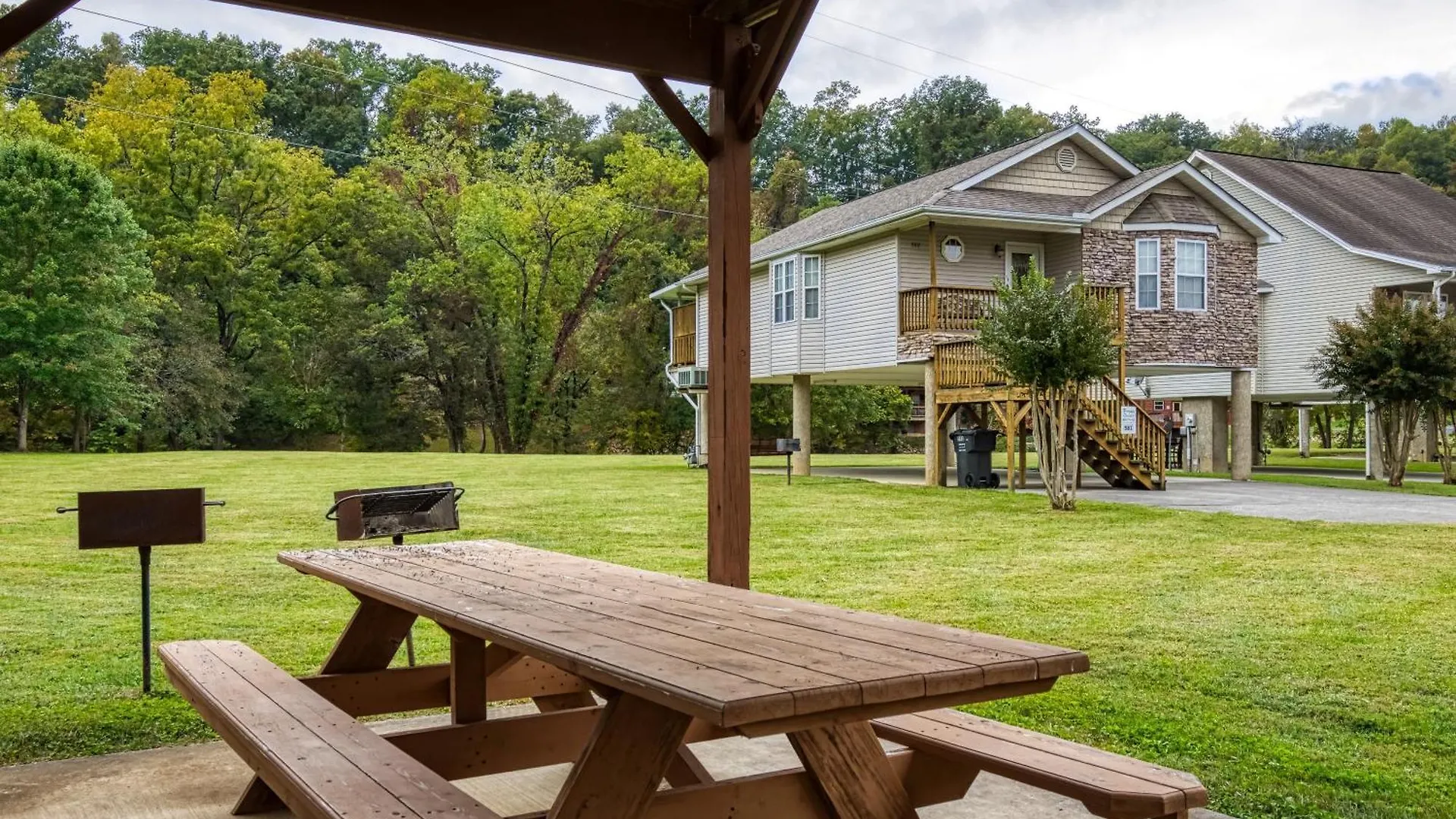 River Escape Holiday home