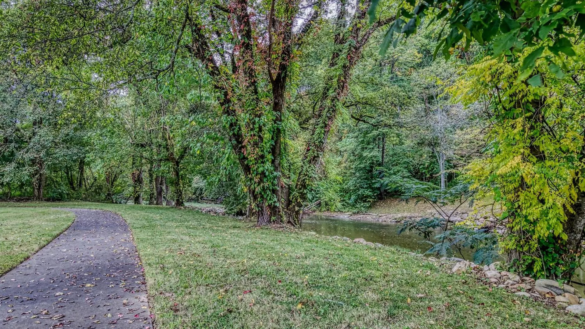River Escape Holiday home