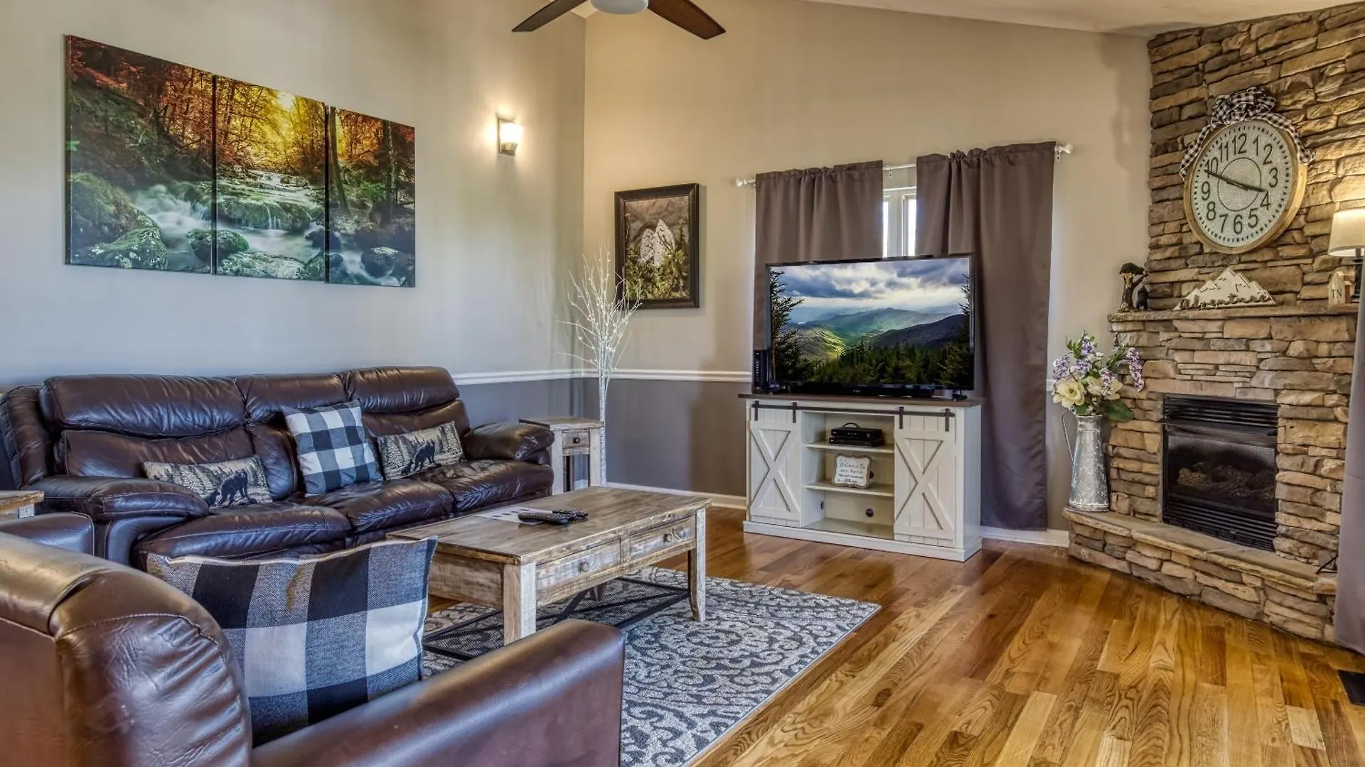 The Vicinity Pigeon Forge