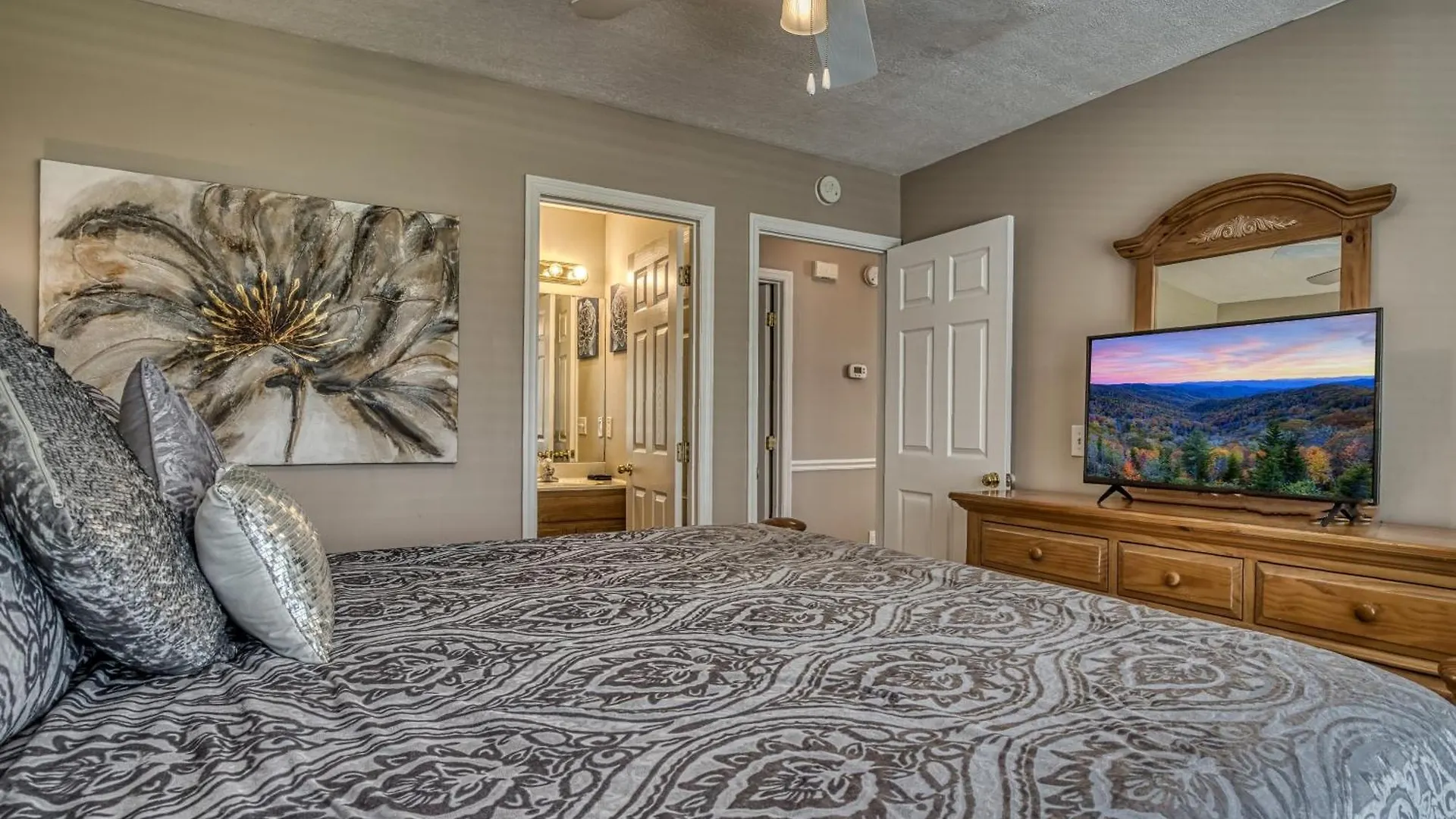 Grand River Canyon Chalet Pigeon Forge