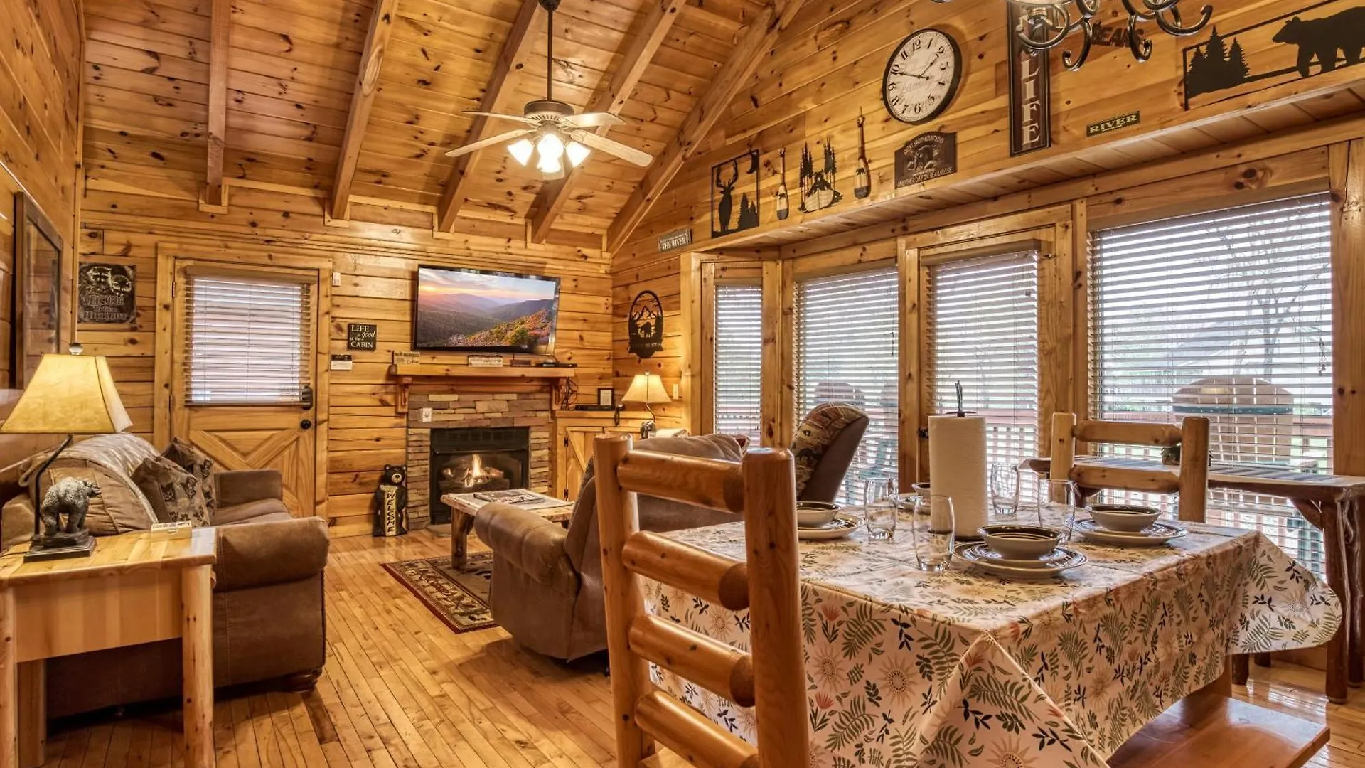 Down By The River Holiday home Pigeon Forge