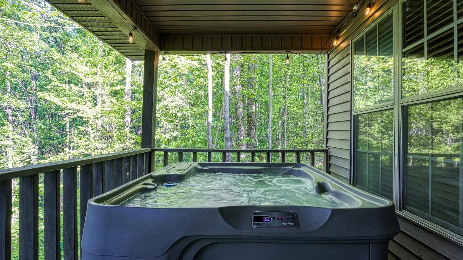 Little Piece Of Heaven * Pigeon Forge